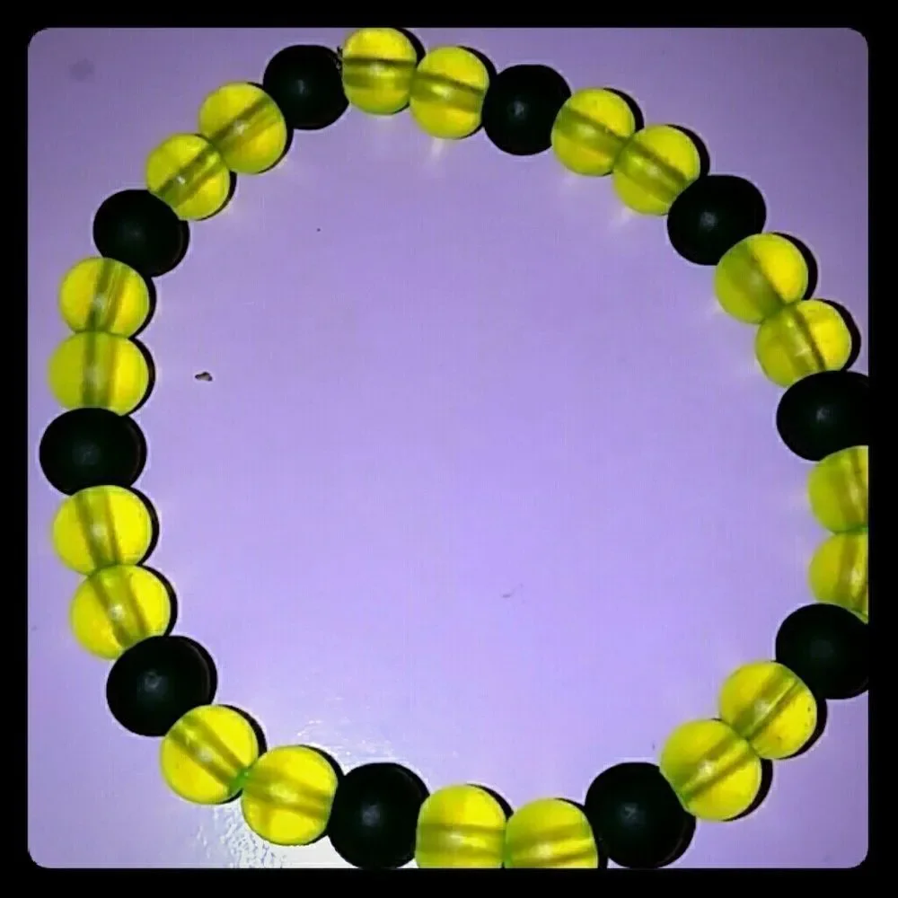 Beaded bracelet 1 shipping cost when bundling